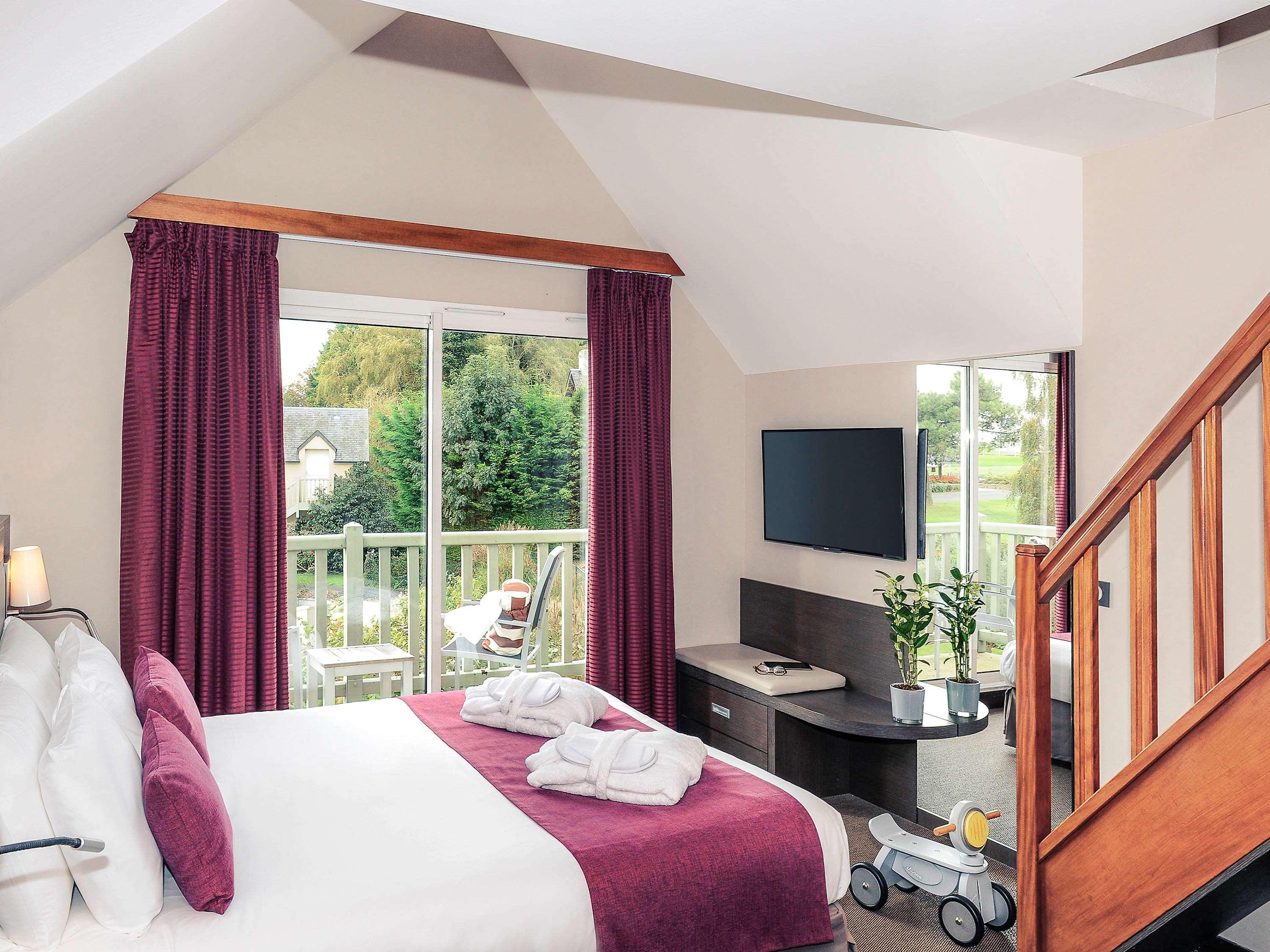 Mercure Bayeux Omaha Beach Port-en-Bessin-Huppain Exterior photo