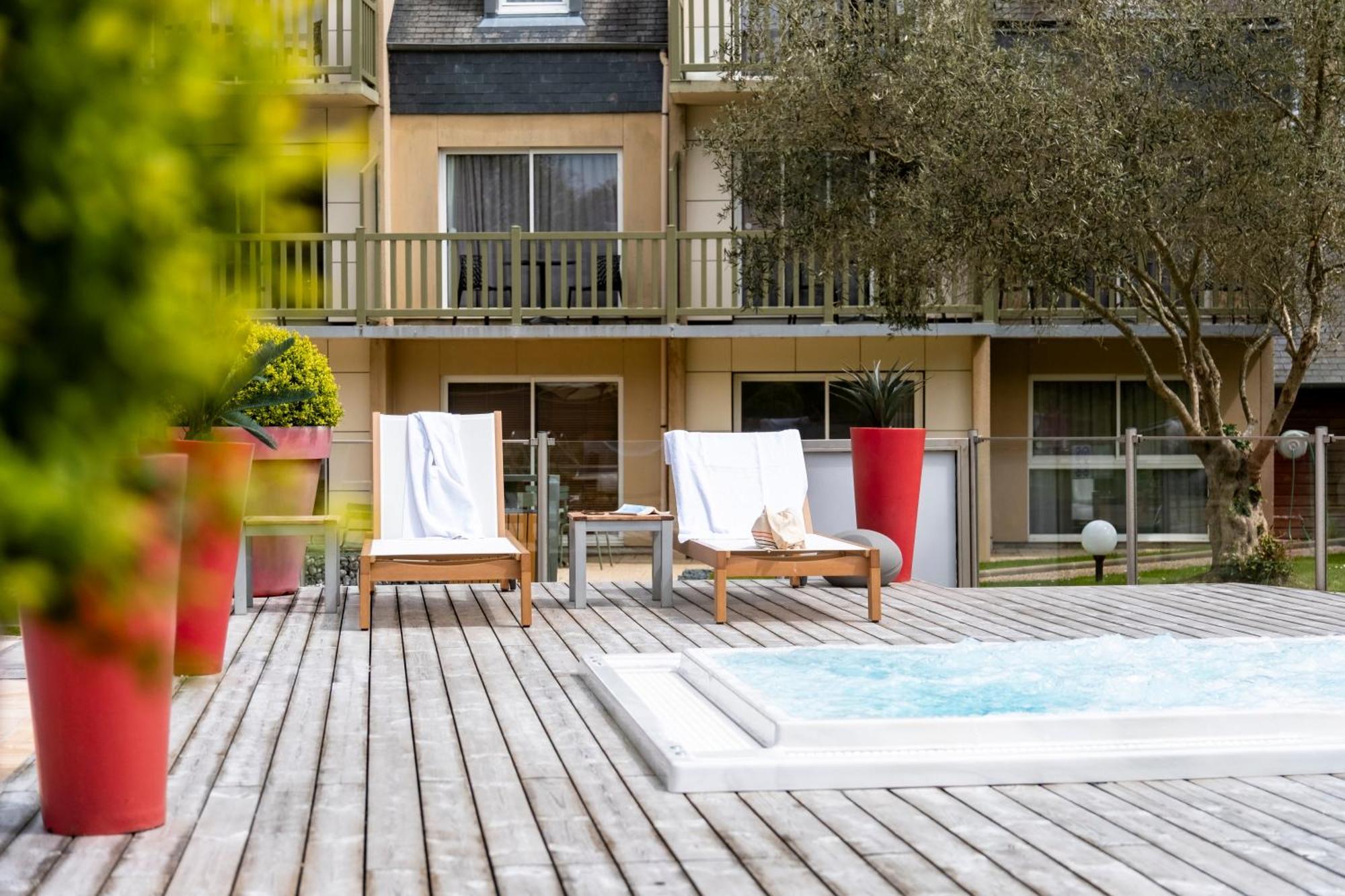 Mercure Bayeux Omaha Beach Port-en-Bessin-Huppain Exterior photo